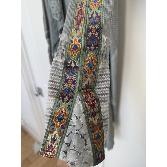 Soft Surroundings Cadence Thermal‎ Cardigan Petite  Embroidered  Gray Waffle - Picture 9 of 12